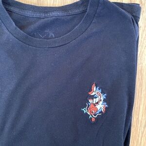 Riot Society “Like New” Men’s embroidered T-shirt